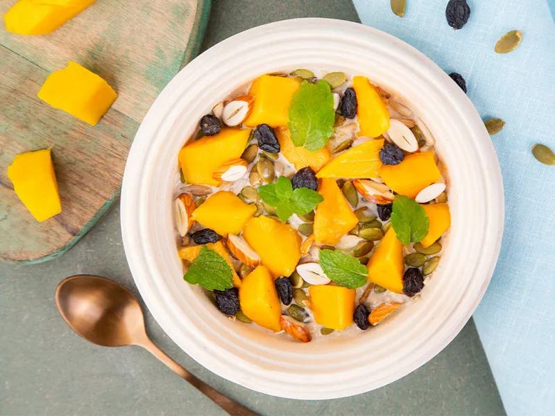 Mango Mint Oatmeal Bowl